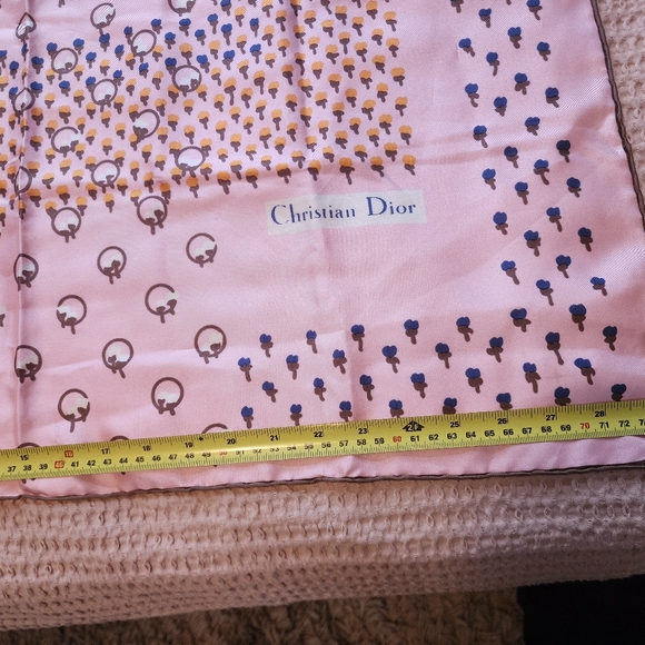 Silk Christian Dior 75 x 77 Approx Square Scarf Pink Floral Silk - Picture 4 of 6